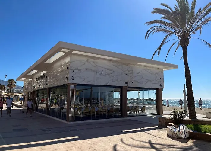 Moderno Apartamento En Primera Linea Paseo Maritimo Fuengirola